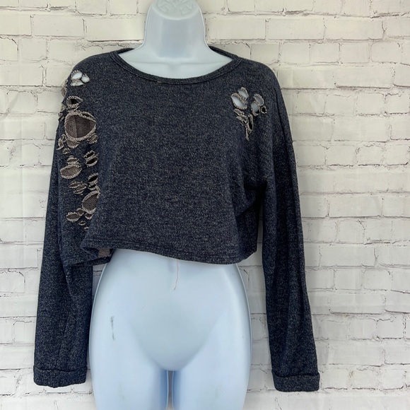 Fashion nova savage mode crop top - Picture 2 of 7